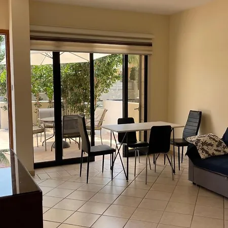 Enalos Villa Lárnaca